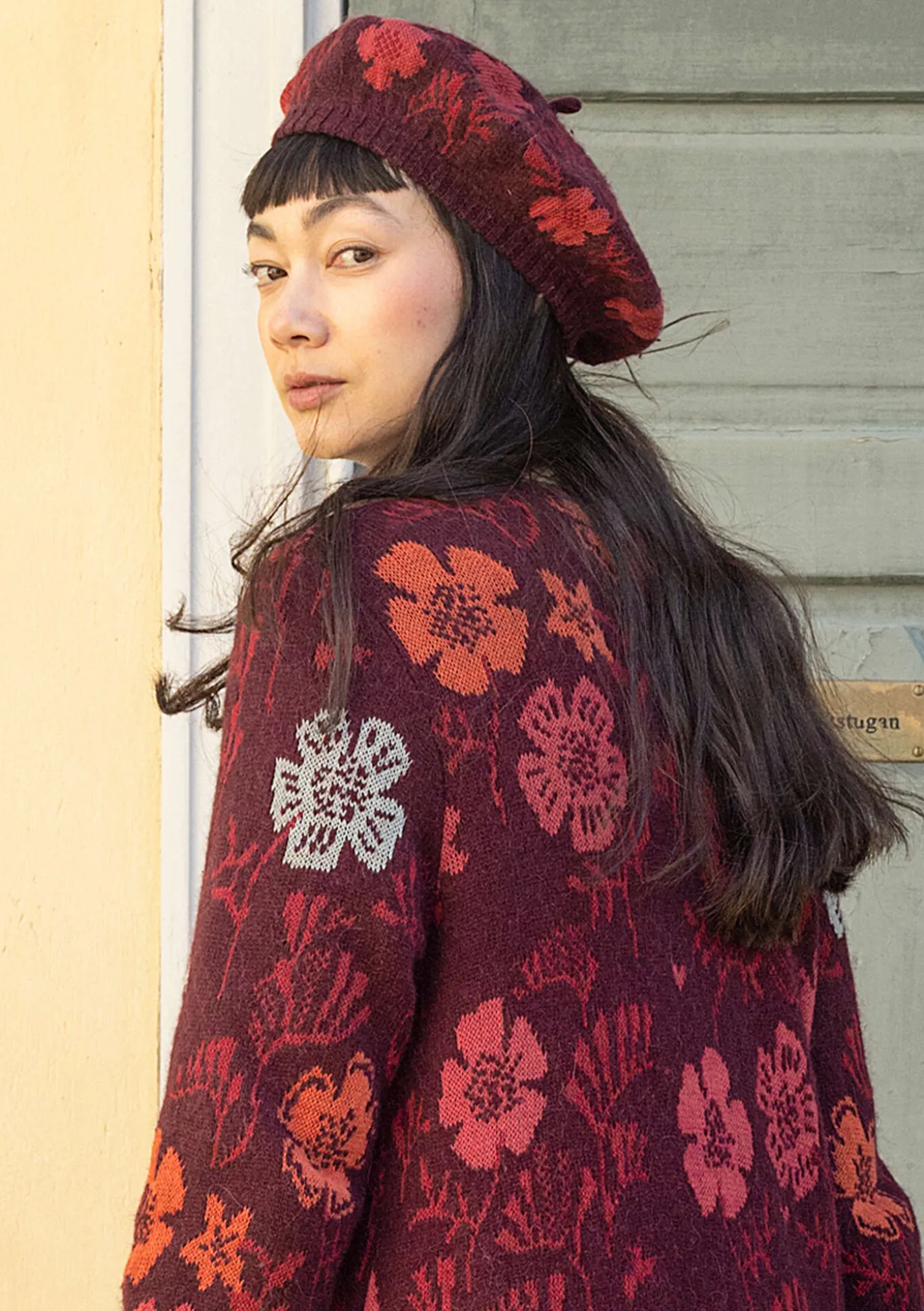 Gestrickte Baskenmütze „Gnistra“ aus Alpakawollgemisch/Bio- und Recycling-Baumwolle