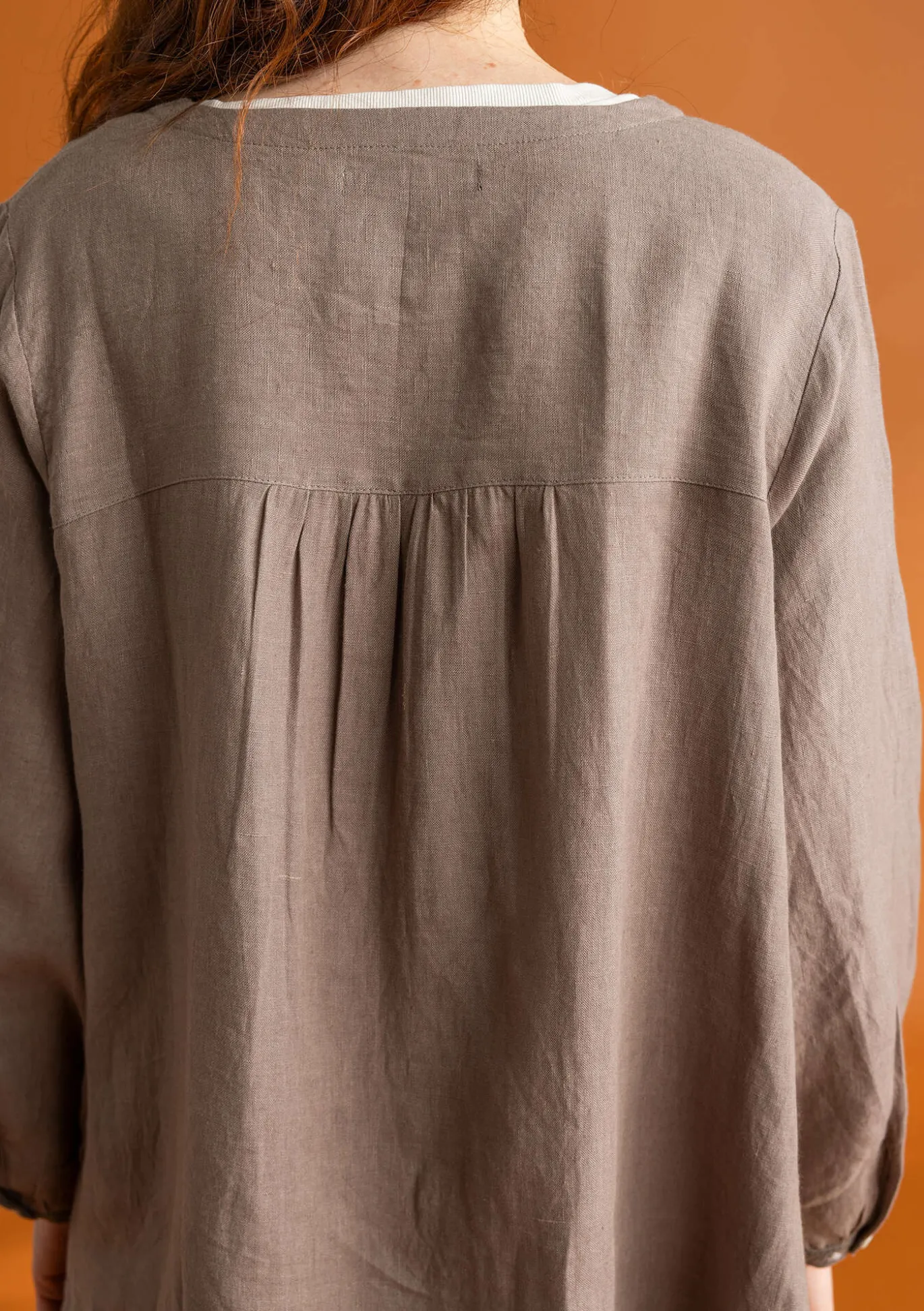 Künstlerbluse „Asta“ aus Leinengewebe