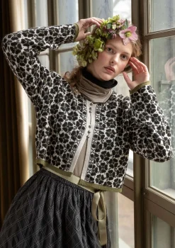 Strickjacke „Anemone“ aus Bio-Wolle