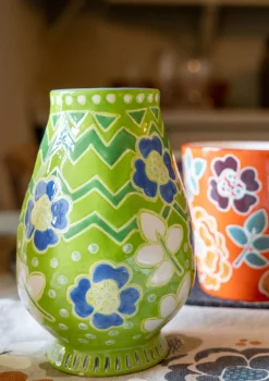 Vase „Wild rose“ aus Keramik